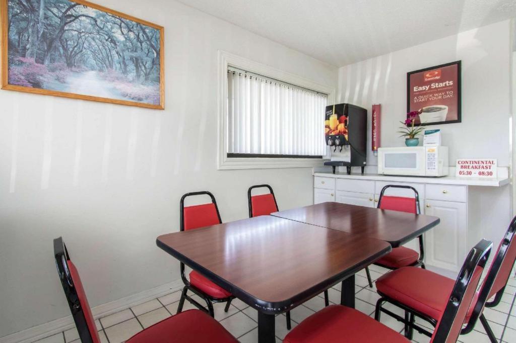Econo Lodge Crestview Dış mekan fotoğraf